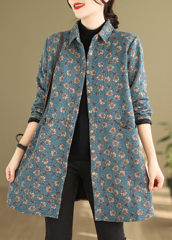 Well Tailored Coat with a Graceful Silhouette