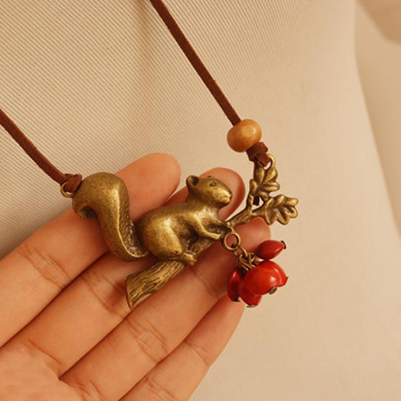 Romantic Chain for Special Moments