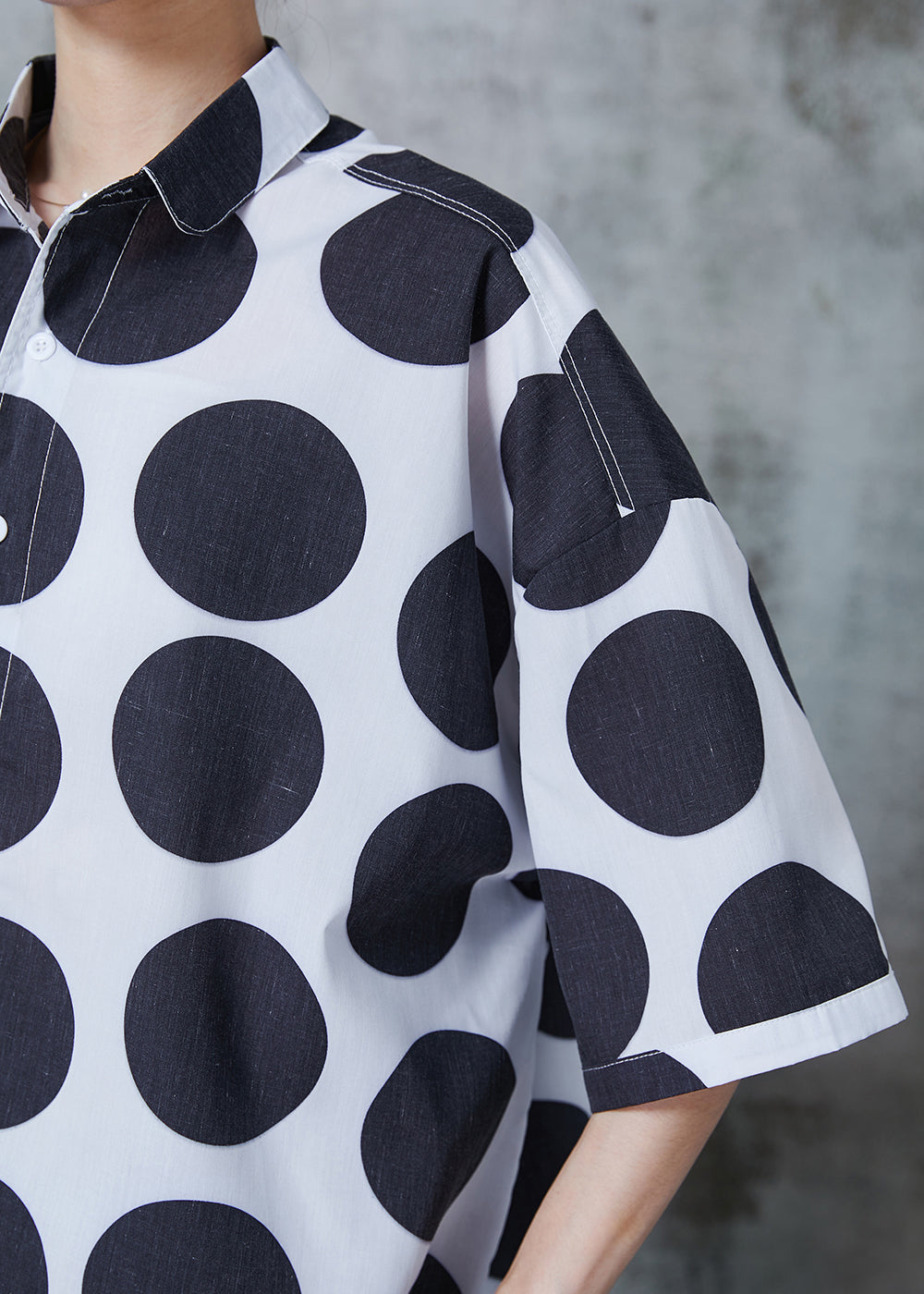 Classic Vintage Blouse with a Flattering Fit