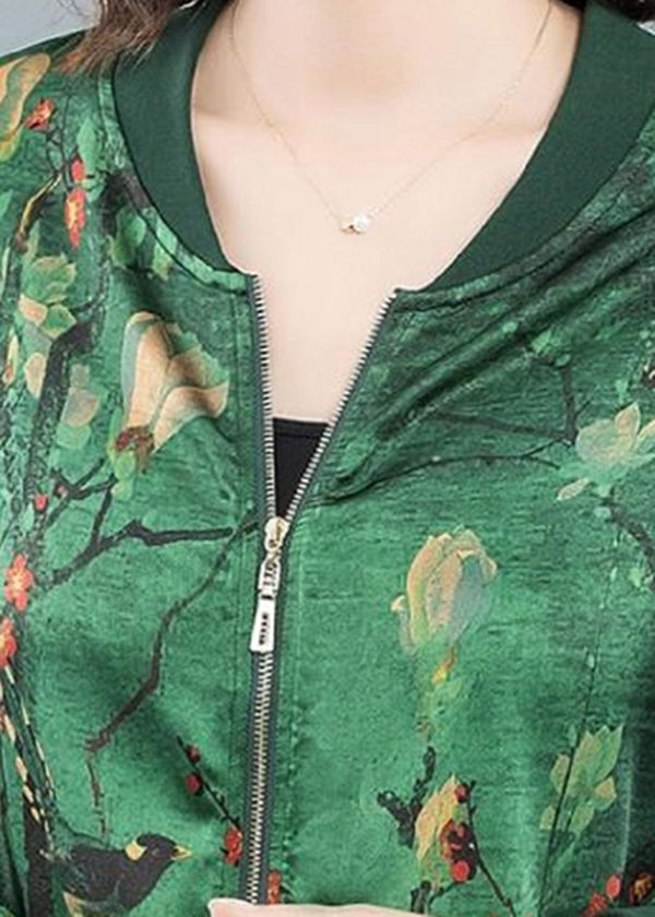 A Vintage Style Coat with Delicate Timeless Details