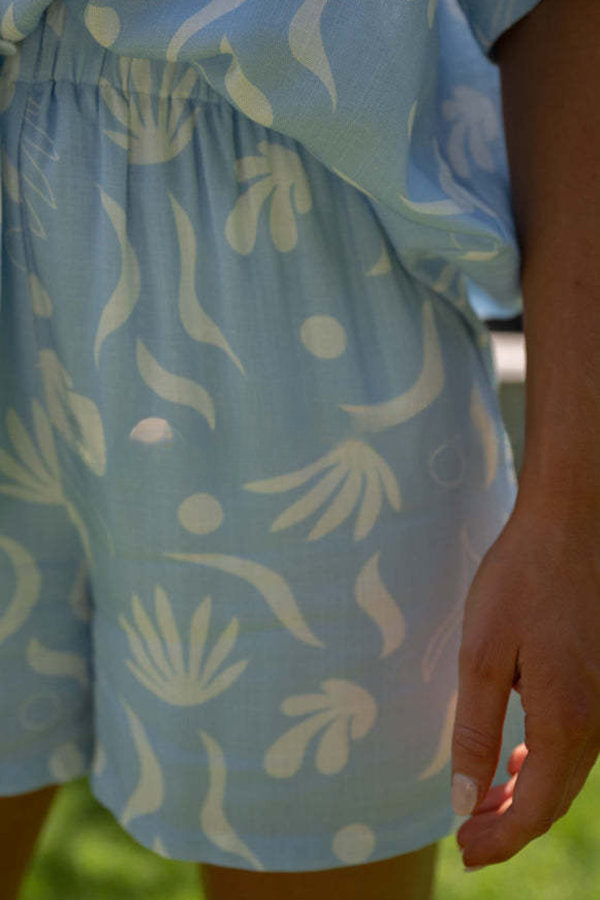 Gracefully Styled Blouse for Any Occasion