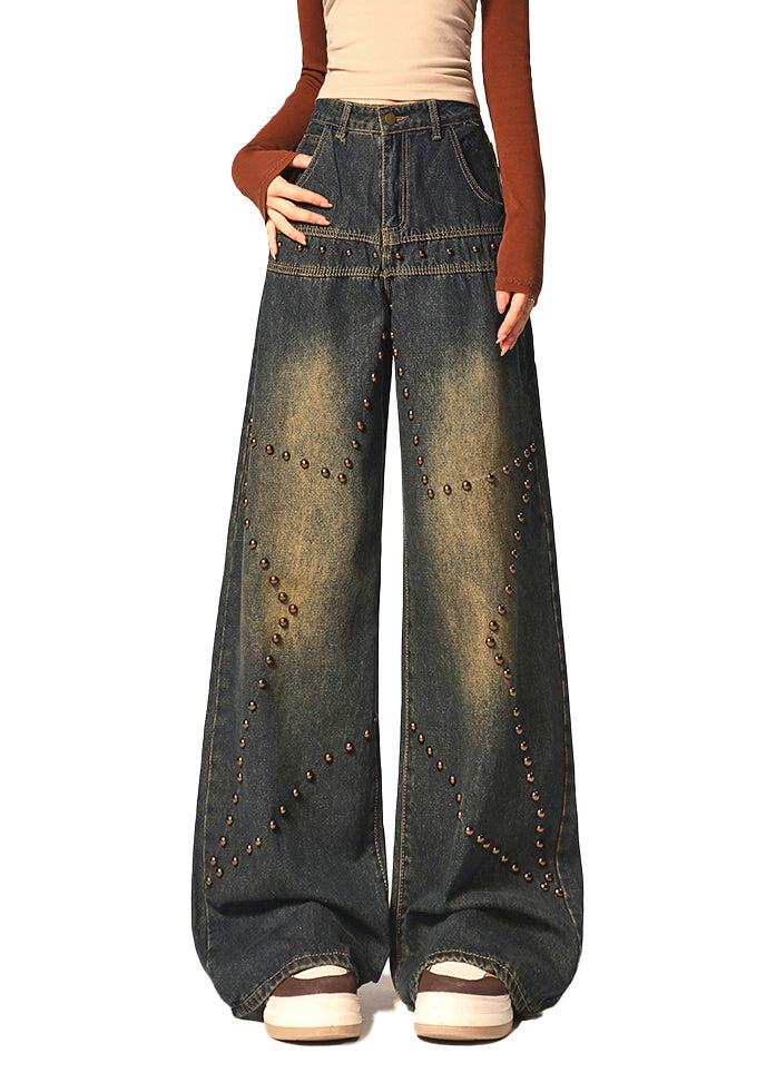 Effortlessly Elegant Pants with a Timeless Design