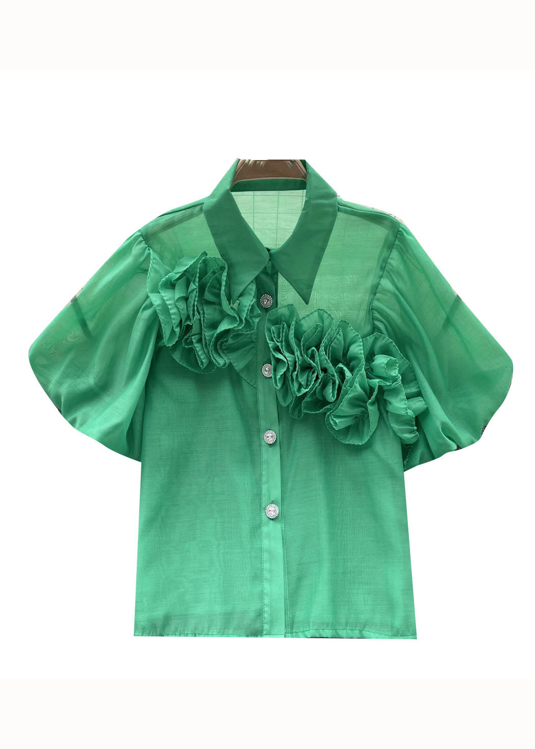 Effortlessly Elegant Shirt with a Timeless Design