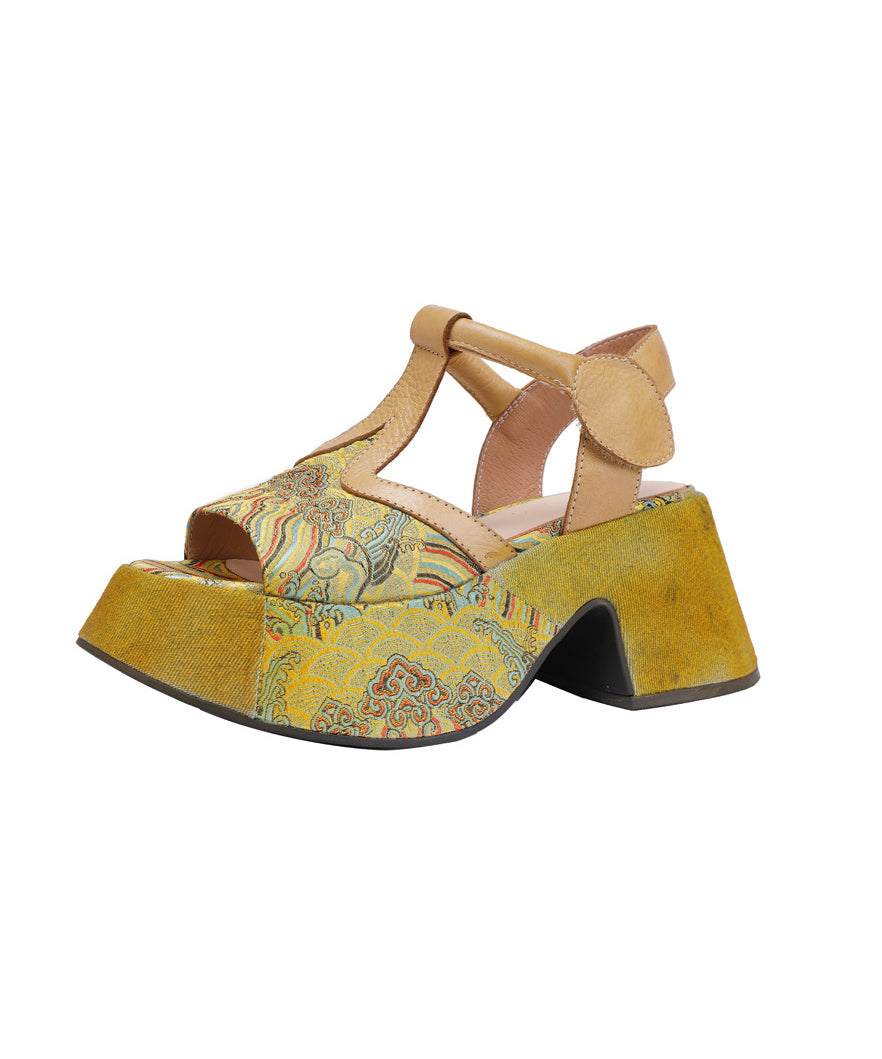 Chic Orthopedic Sandals with Unique Design