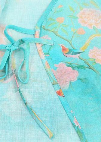 Vintage Inspired Blouse with a Contemporary Edge