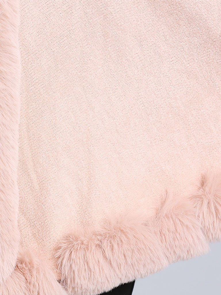 Effortlessly Elegant Sweater with a Timeless Design