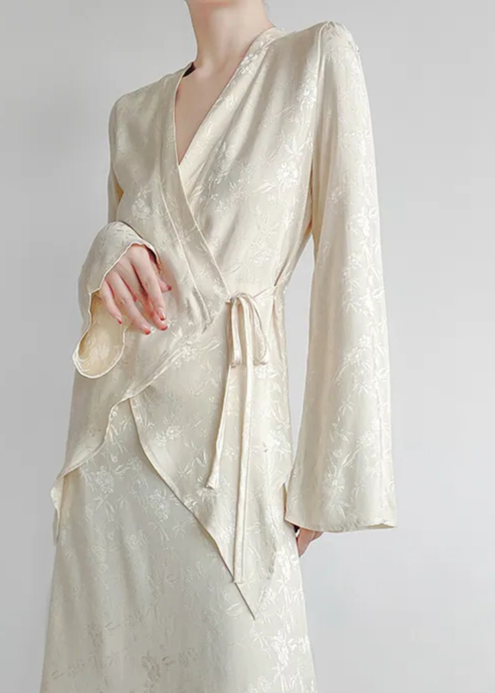 Well Tailored Shirt with a Graceful Silhouette