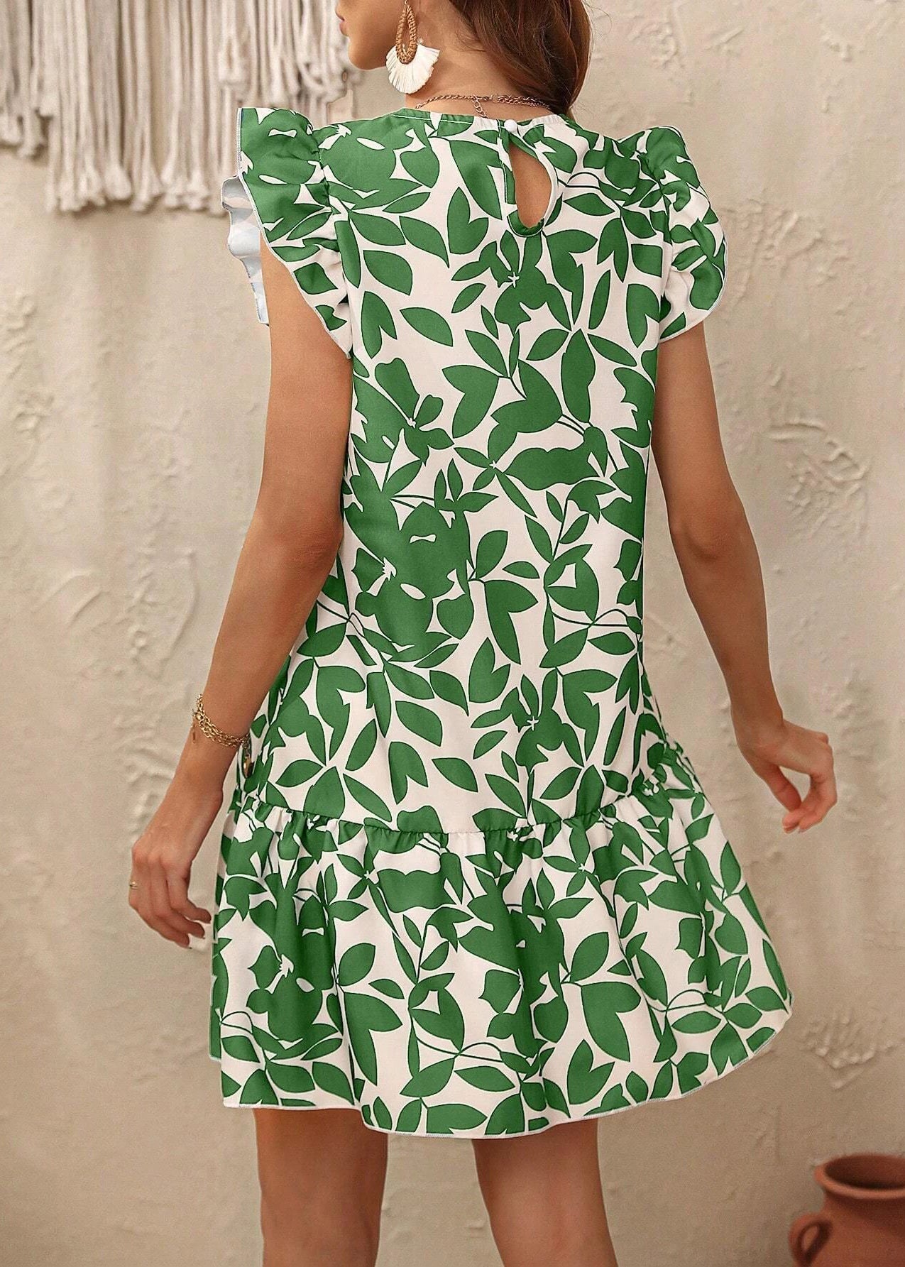 Beautifully Crafted Dress in a Classic Style