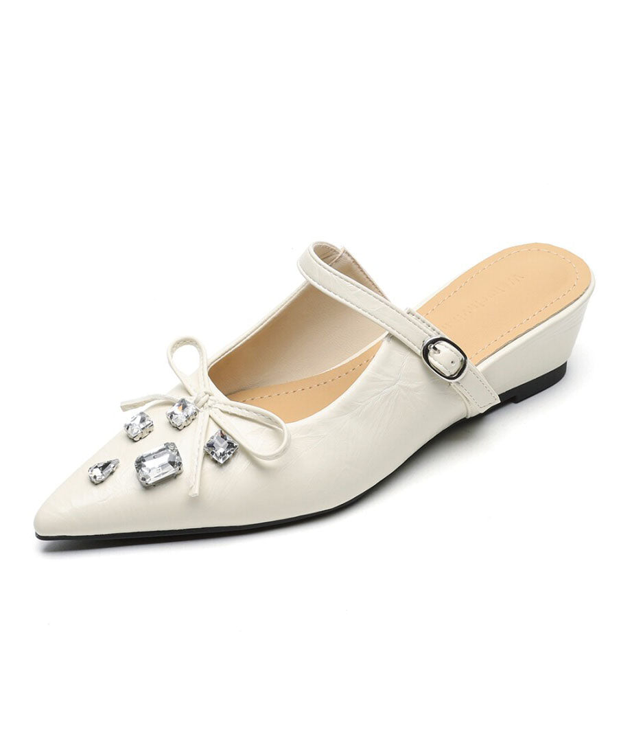 Graceful Orthopedic Sandals for Modern Look