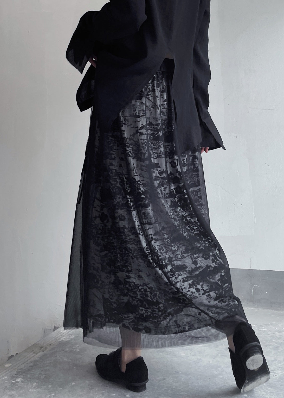 Effortlessly Elegant Garment with a Timeless Design