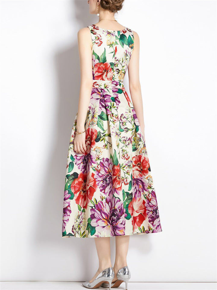 Classic Vintage Dress with a Flattering Fit