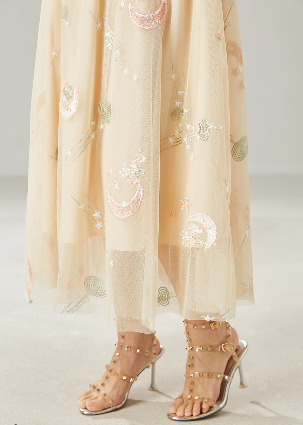 Gracefully Styled Garment for Any Occasion