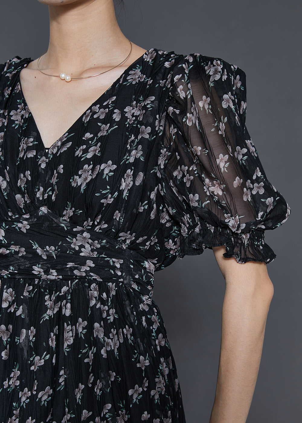 Classic Vintage Dress with a Flattering Fit