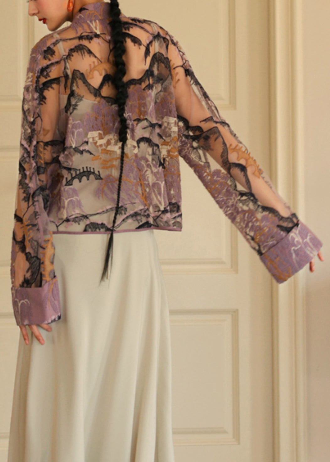 Effortlessly Elegant Shirt with a Timeless Design