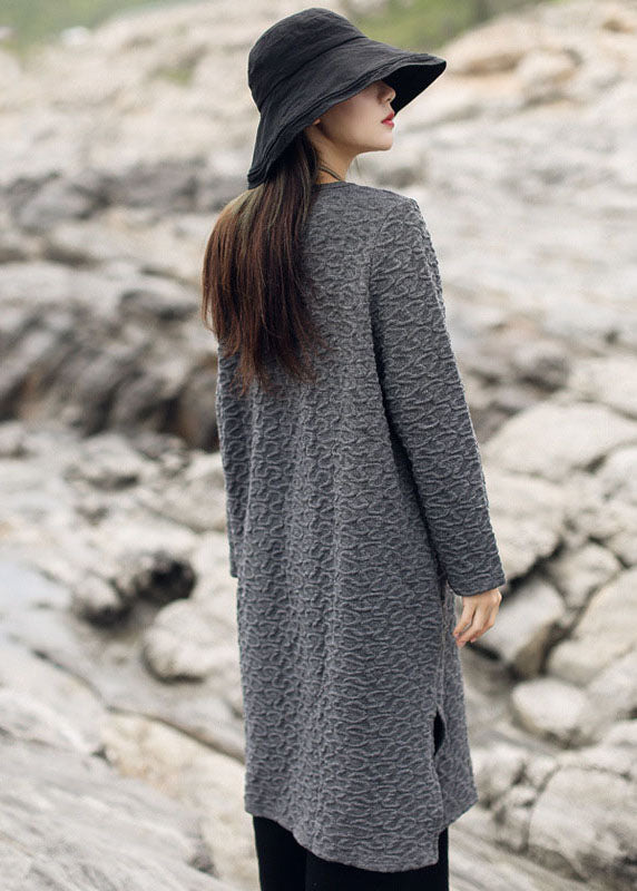 Well Tailored Sweater with a Graceful Silhouette