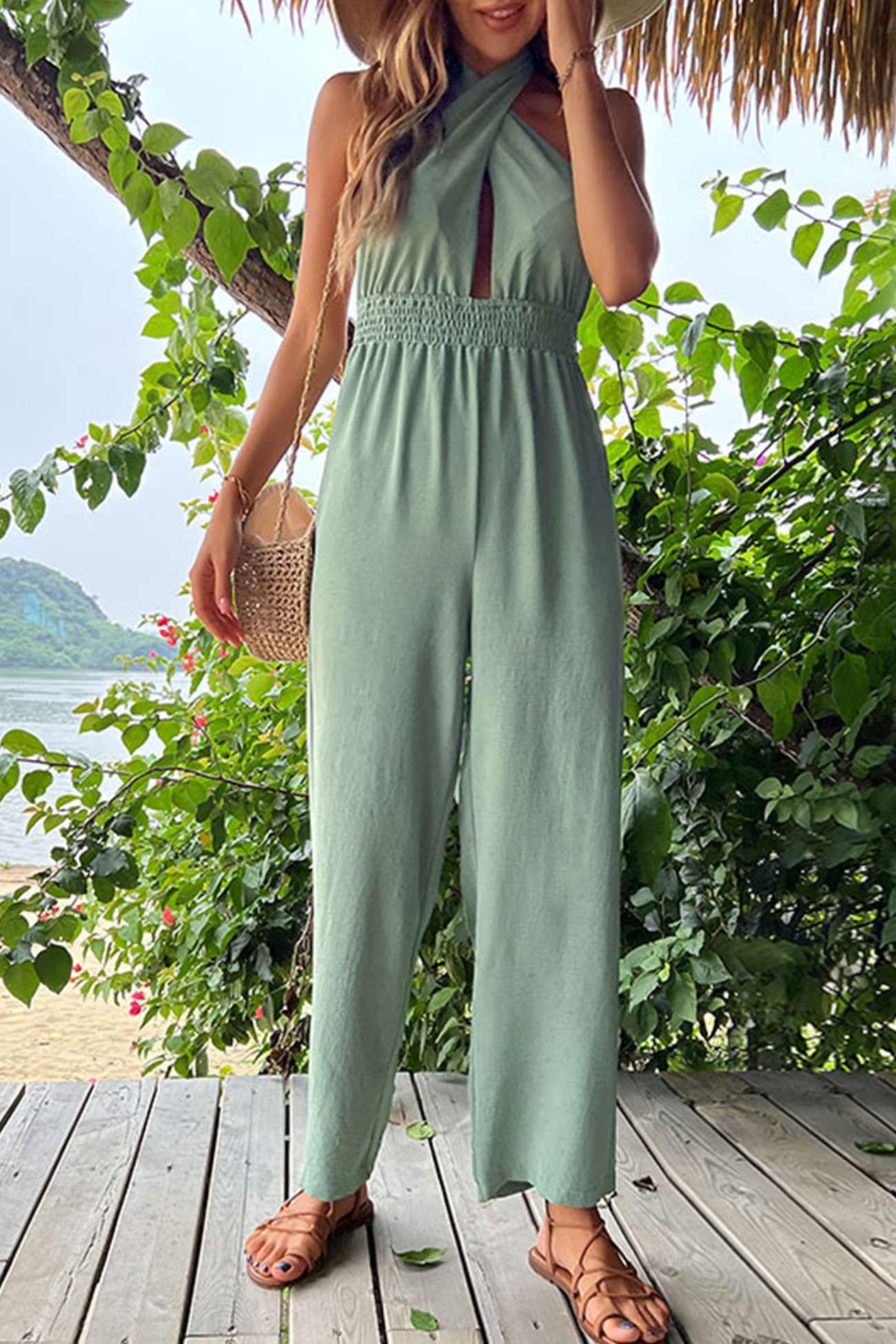 Sophisticated Garment with a Clean Classic Look