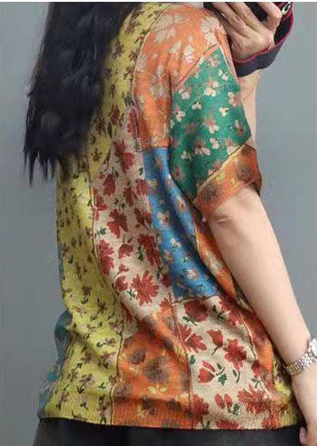 Effortlessly Elegant Top with a Timeless Design