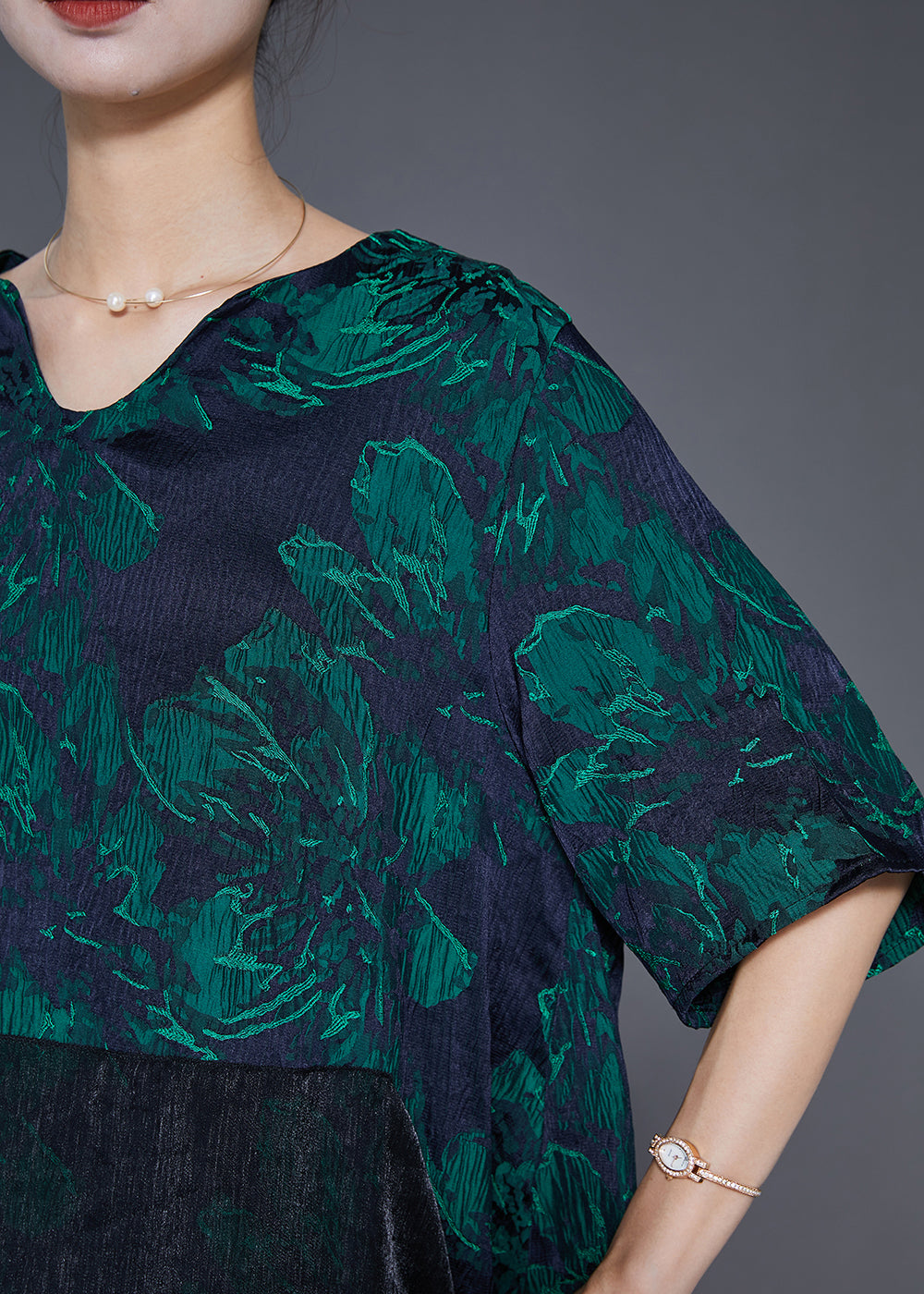 Polished Top with an Effortless Classic Look