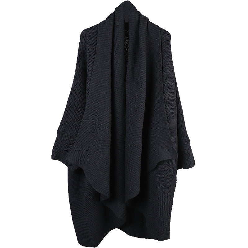 Beautifully Finished Coat in a Timeless Design