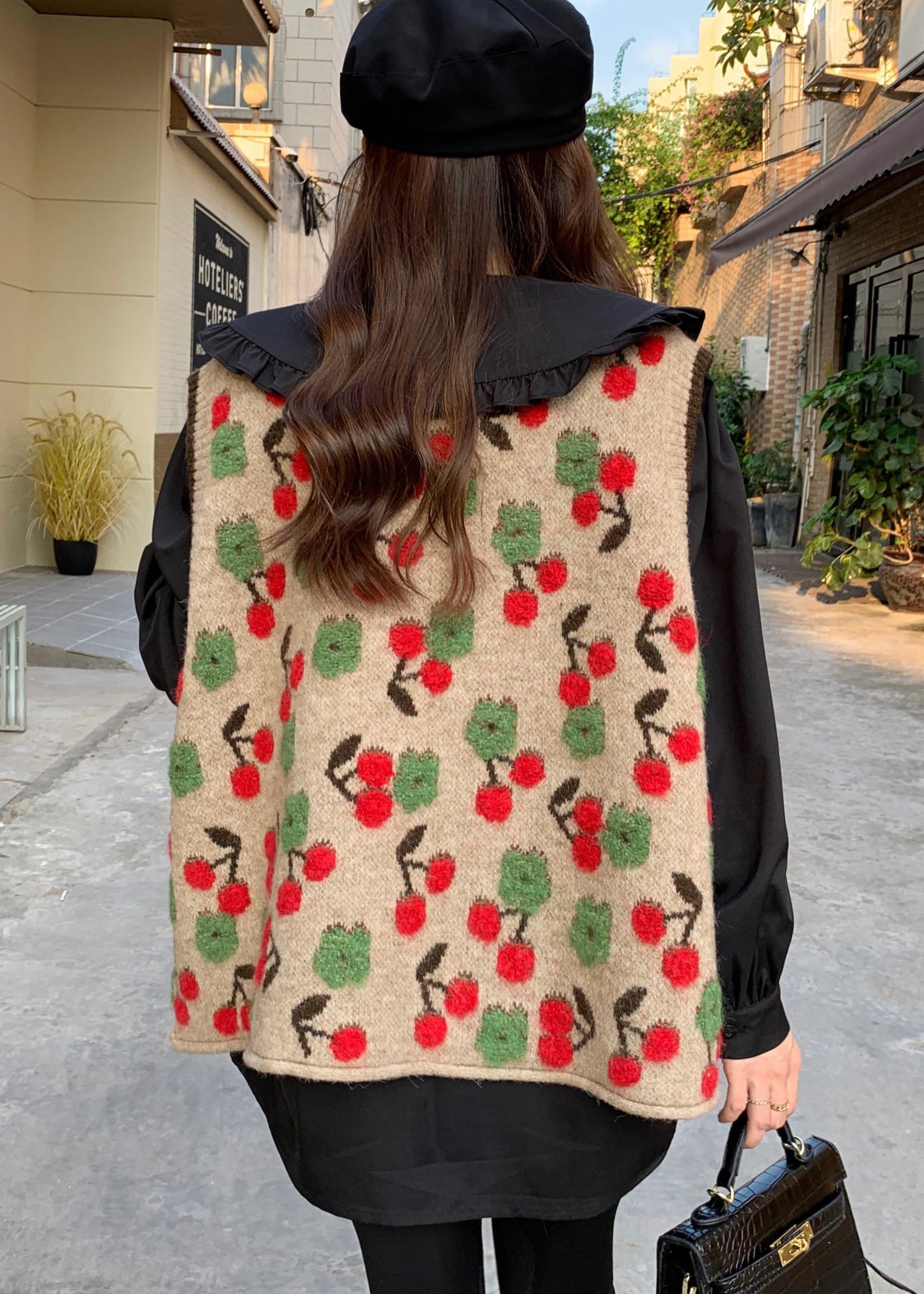 Gracefully Styled Garment for Any Occasion