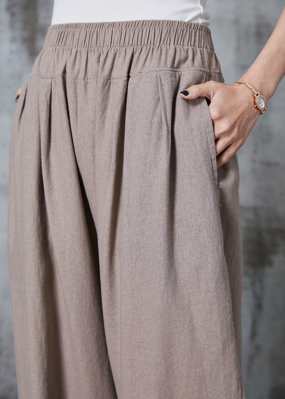 Sophisticated Pants with a Clean Classic Look