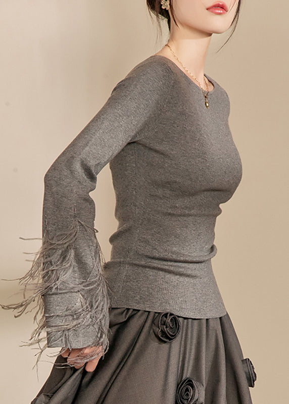Well Tailored Sweater with a Graceful Silhouette