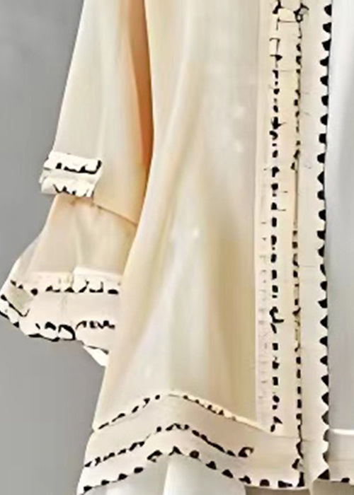 Beautifully Finished Coat in a Timeless Design