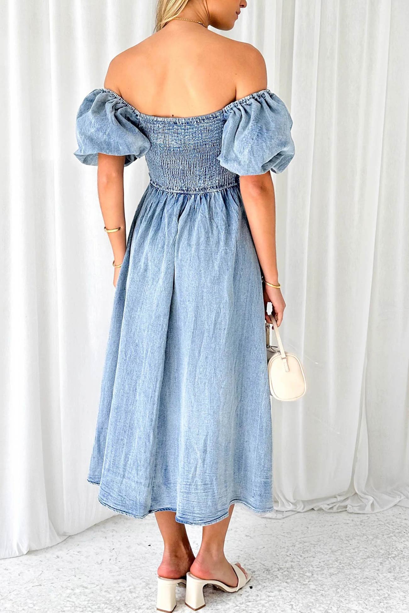 Classic Vintage & Enduringly Stylish Dress