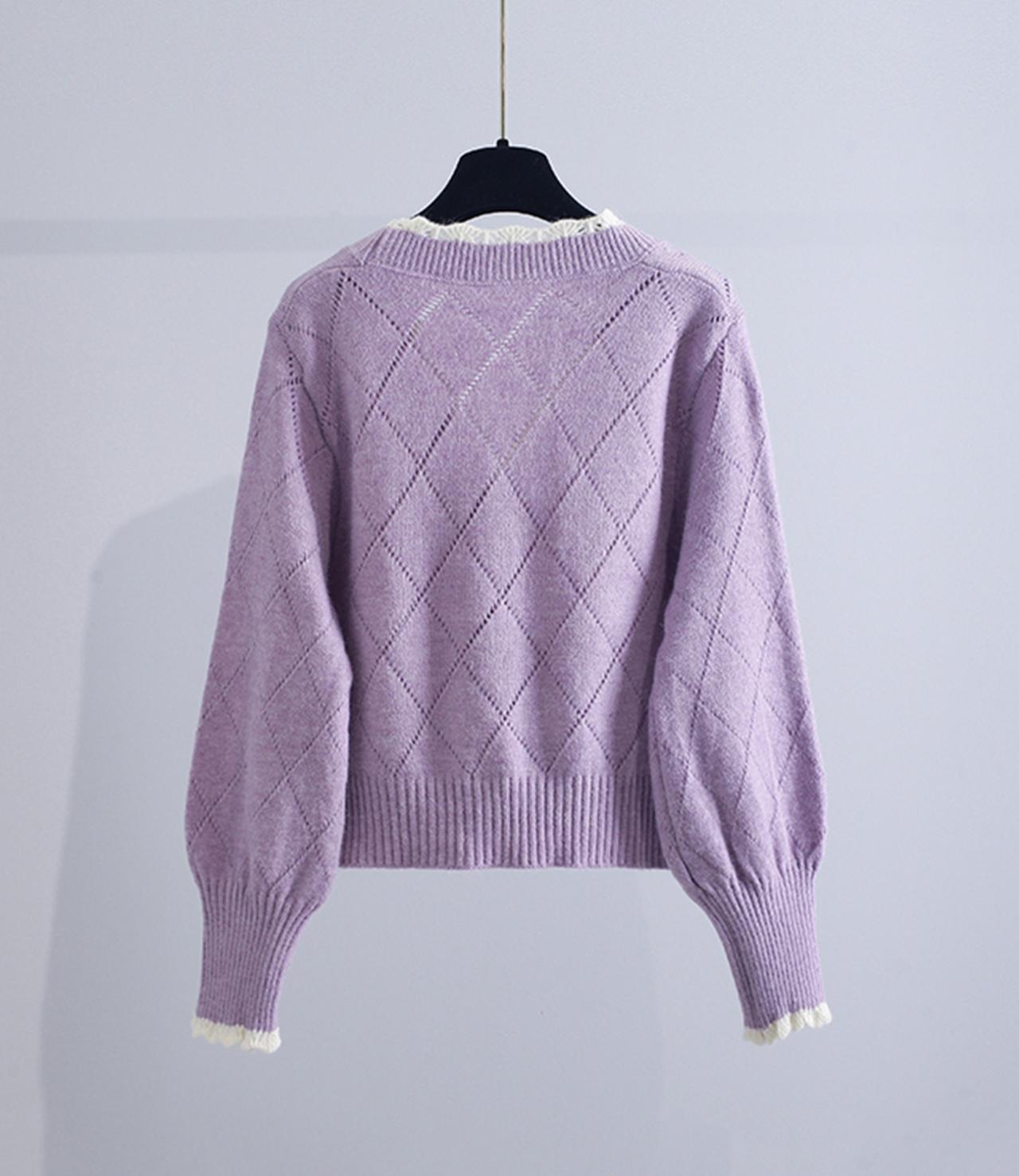 Classic Vintage Cardigan with a Flattering Fit