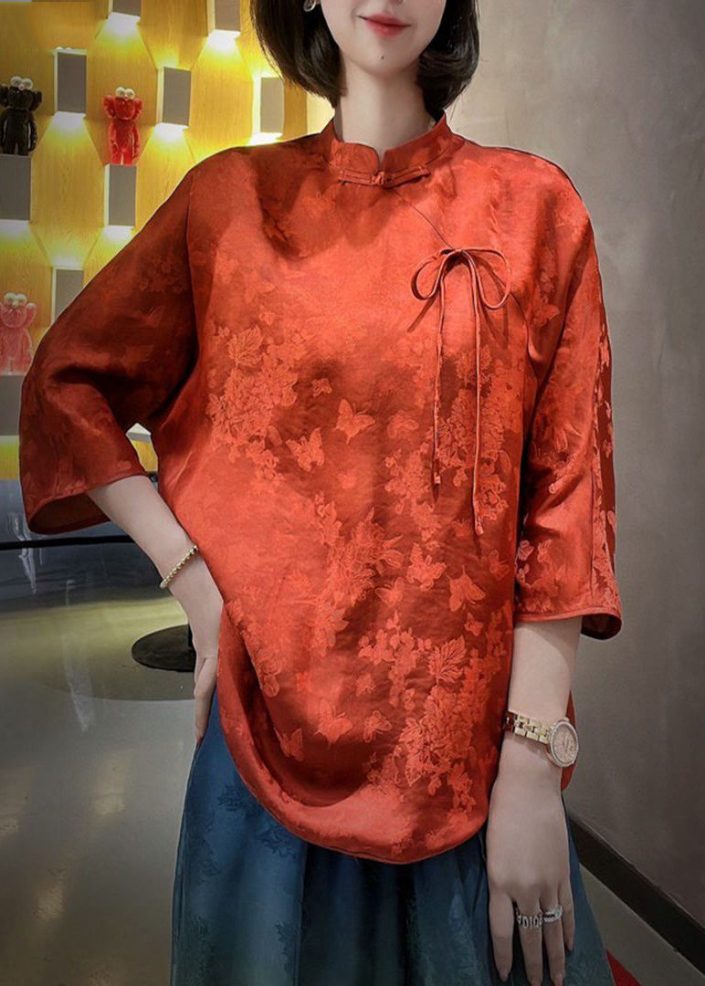 Effortlessly Elegant Top with a Timeless Design