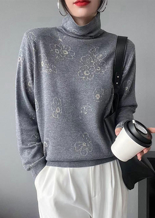 Effortlessly Elegant Sweater with a Timeless Design