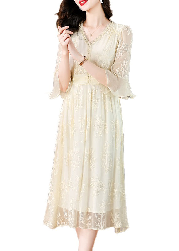 Beautifully Crafted Dress in a Classic Style