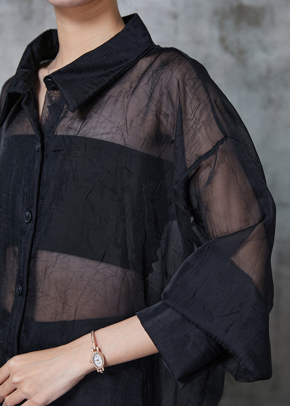 Classic Vintage Shirt with a Flattering Fit