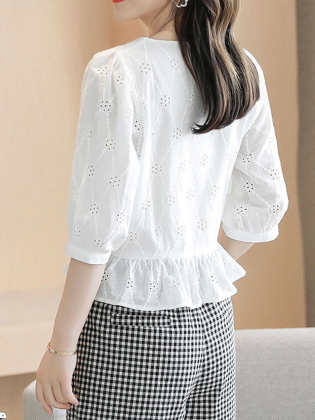 Classic Vintage & Enduringly Stylish Blouse