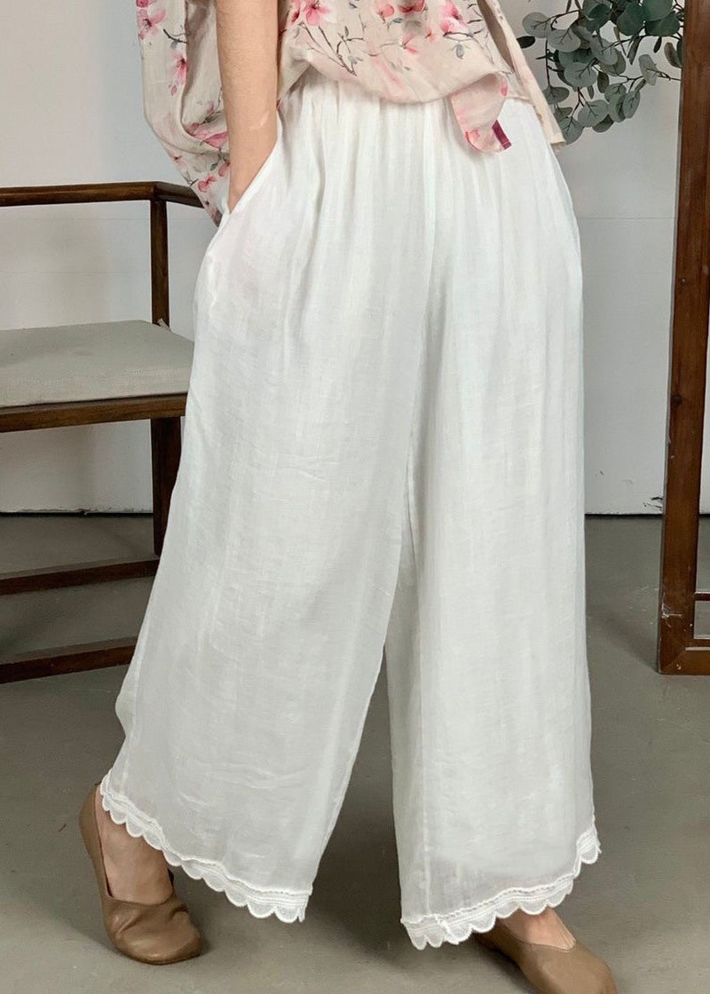 Effortlessly Elegant Pants with a Timeless Design