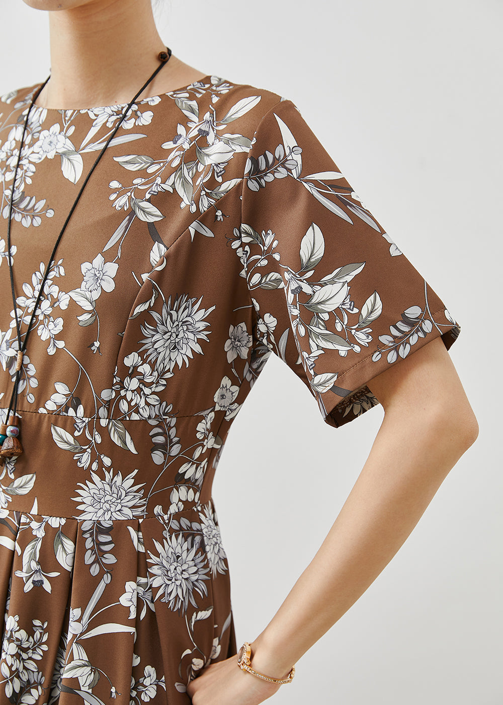 Polished Dress with an Effortless Classic Look