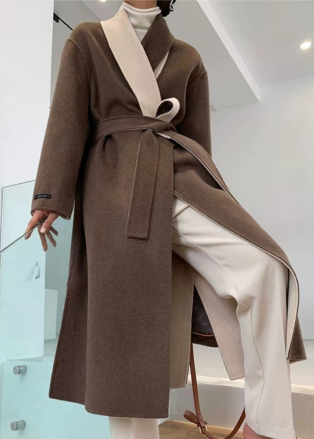 Well Tailored Coat with a Graceful Silhouette