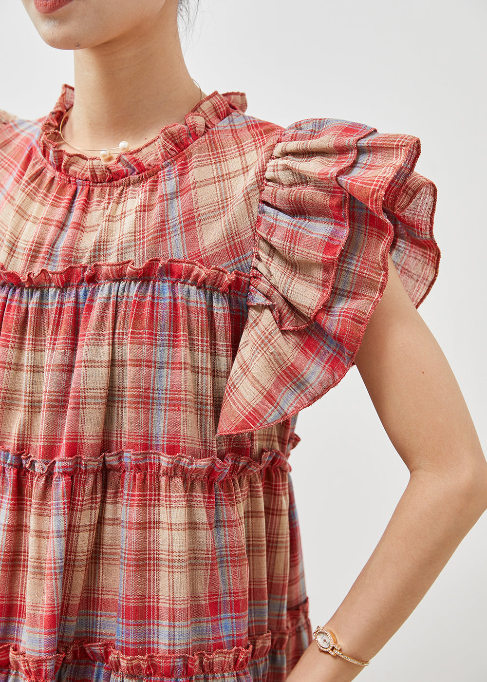 Well Tailored Dress with a Graceful Silhouette