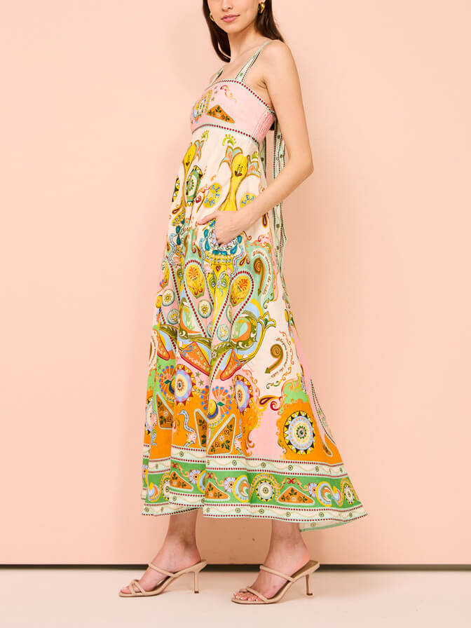 Classic Vintage & Enduringly Stylish Dress