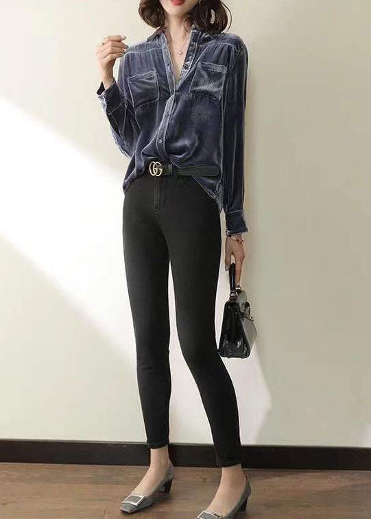 Classic Vintage Shirt with a Flattering Fit