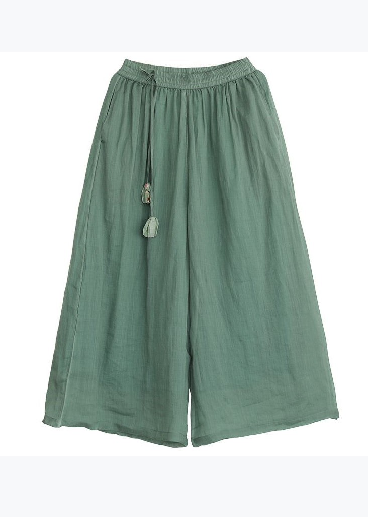 Classic Vintage Pants with a Flattering Fit