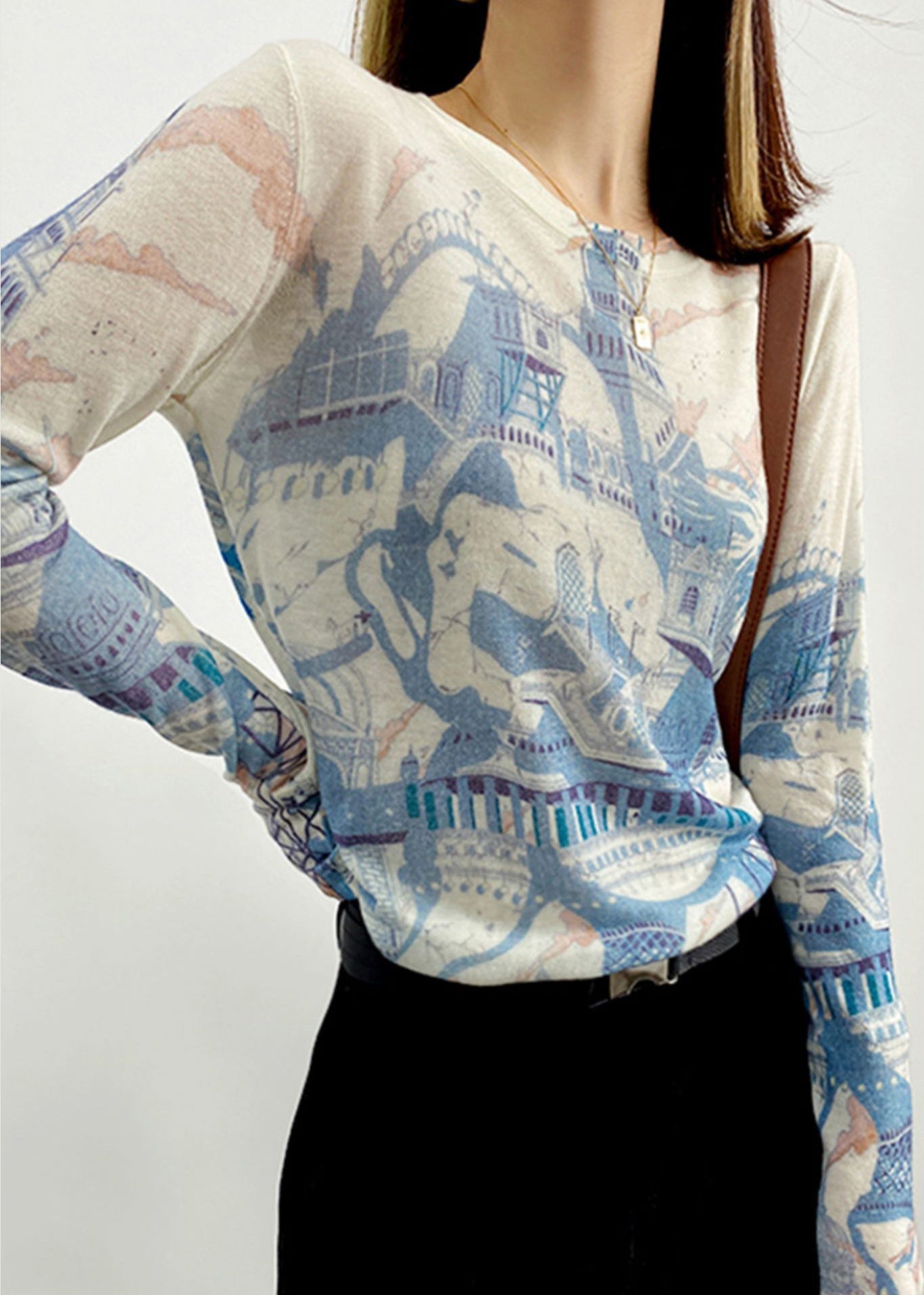 Beautifully Finished Top in a Timeless Design