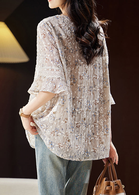 Classic Vintage Shirt with a Flattering Fit