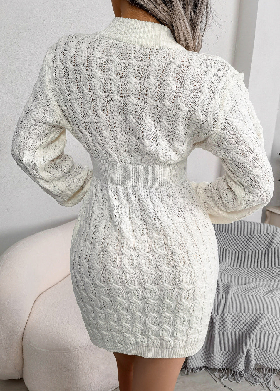 Classic Vintage Sweater with a Flattering Fit