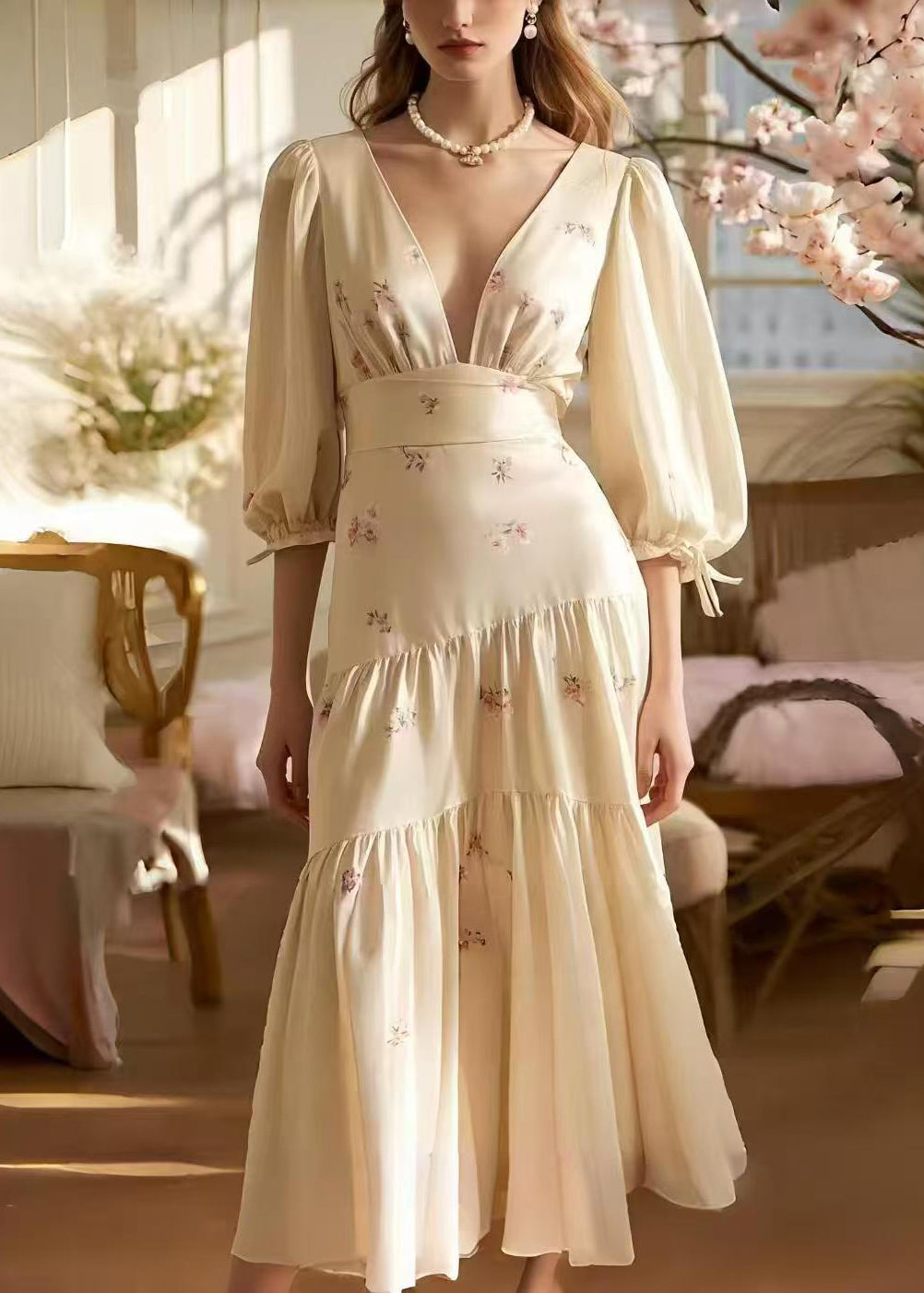 Effortlessly Elegant Dress with a Timeless Design