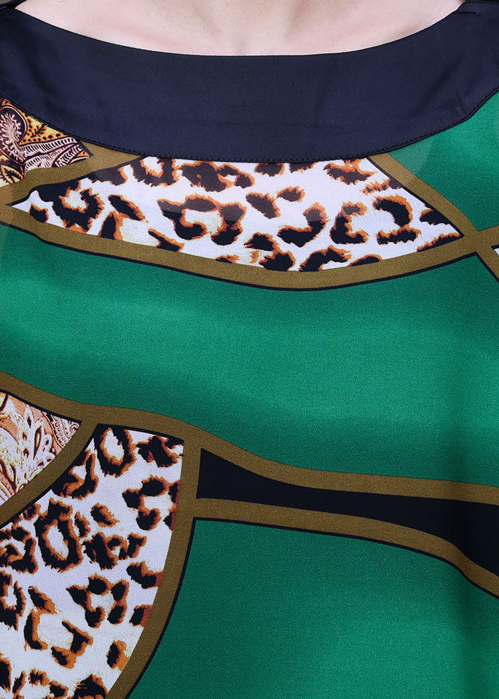 Polished Top with an Effortless Classic Look