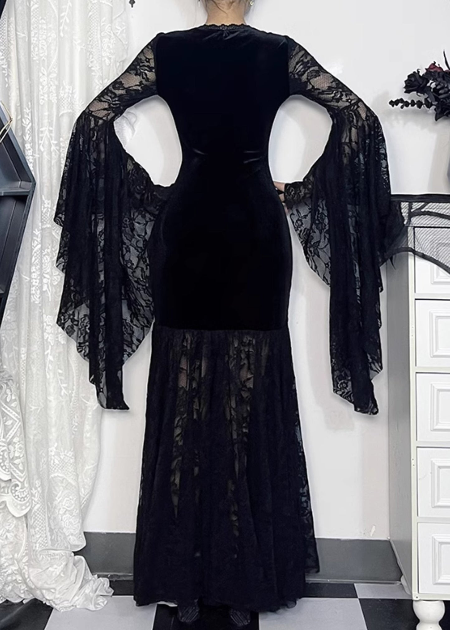 Classic Vintage & Enduringly Stylish Dress