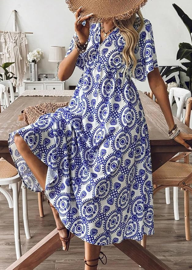 Well Tailored Dress with a Graceful Silhouette