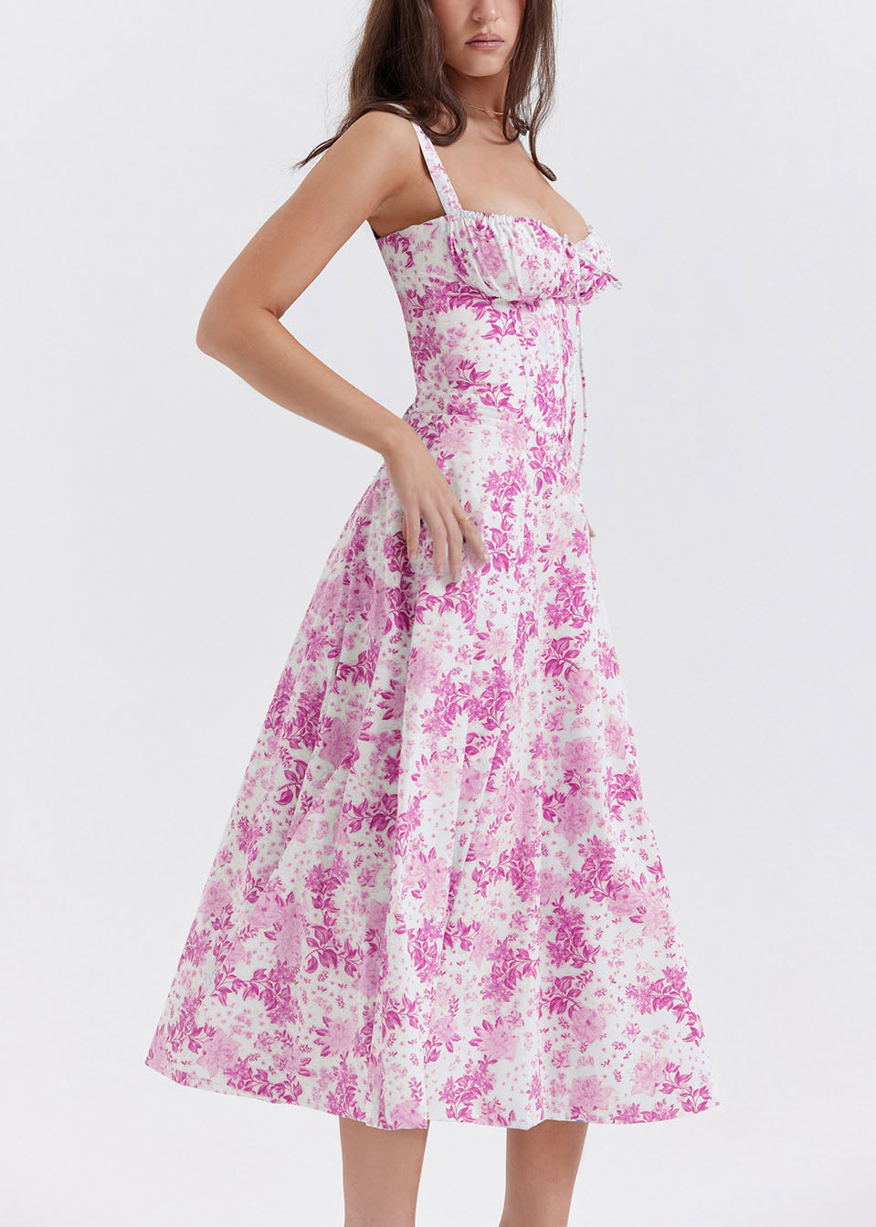 Classic Vintage Dress with a Flattering Fit