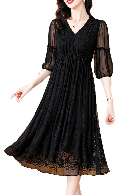 Effortlessly Elegant Dress with a Timeless Design
